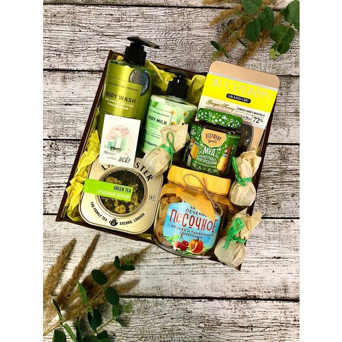 Подарочный набор для женщин, мамы, подруги, жены, на 8 Марта и День рождения «Луговой мёд»