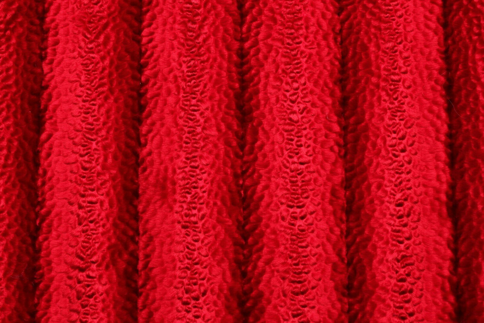 фото Ткань Каракуль искусственный на хлопковой основе красный, 670 г/пм, ш150см, 0,5 м
