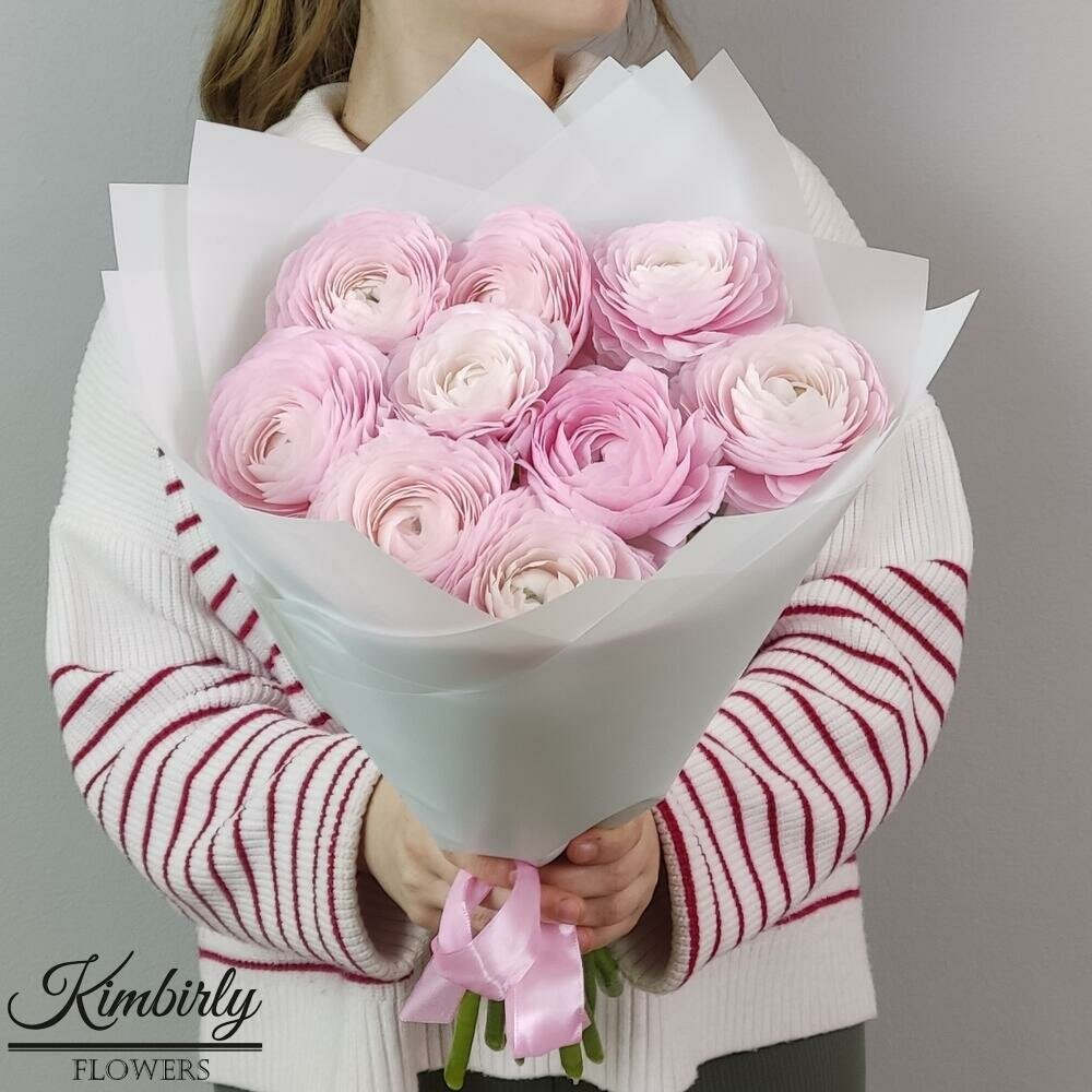 Букет живых цветов из нежных ранункулюсов лютиков цвет розовый светлый 9 шт арт 79