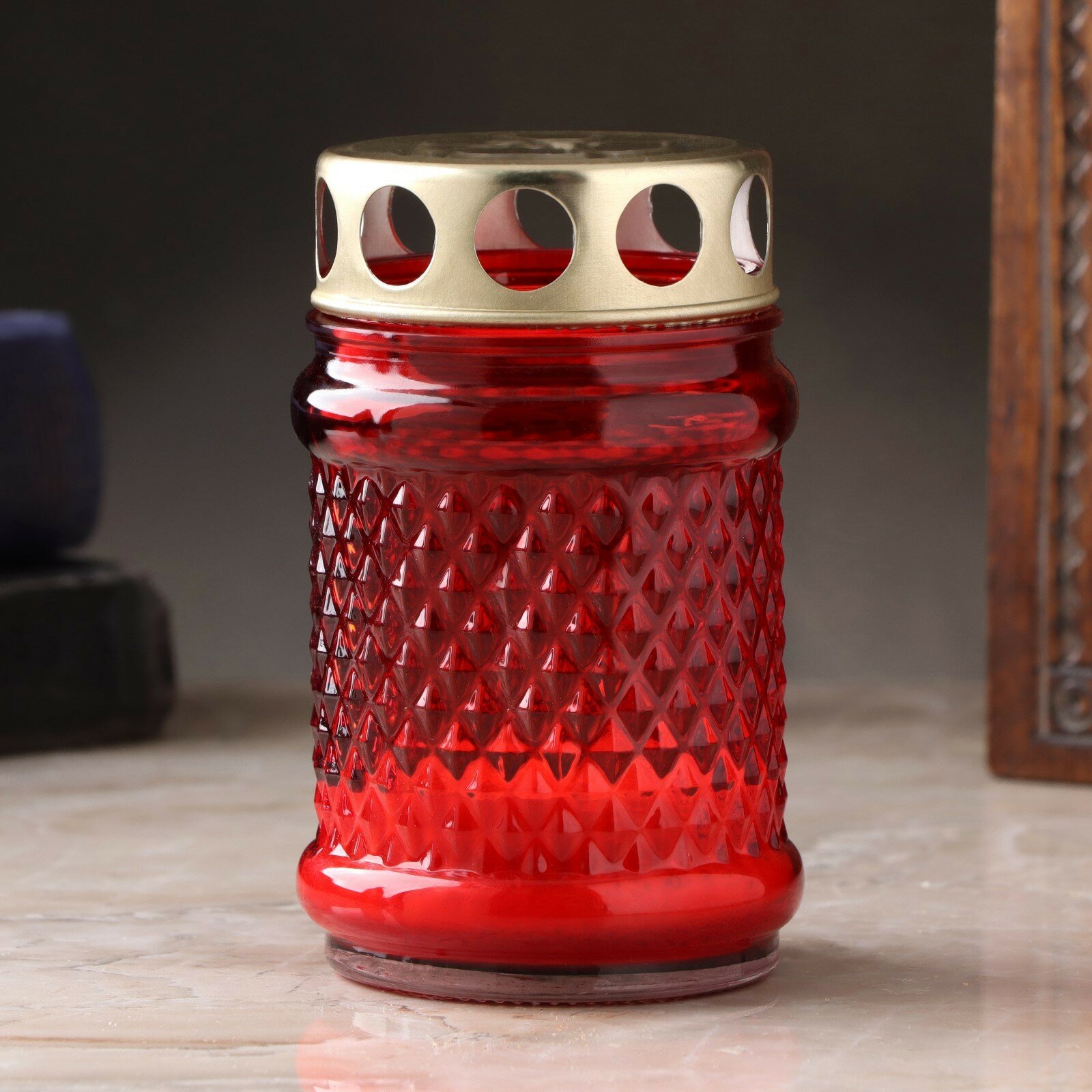 фото Свеча парафиновая поминальная в стеклянном подсвечнике, 11х7 см, красная 9365002