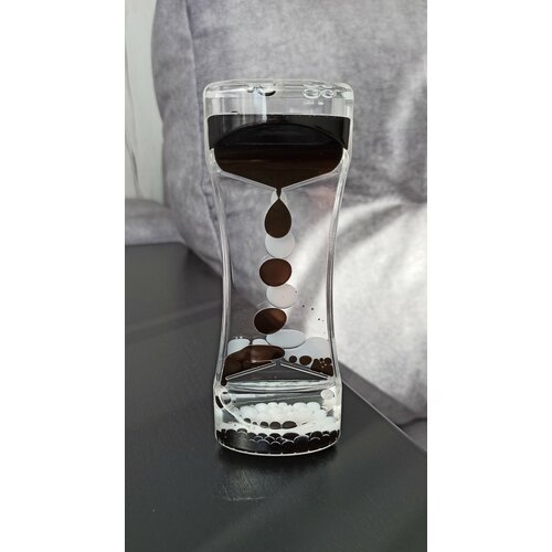 Жидкие песочные часы ALELKO, сувенир антистресс, чёрно-белый гель