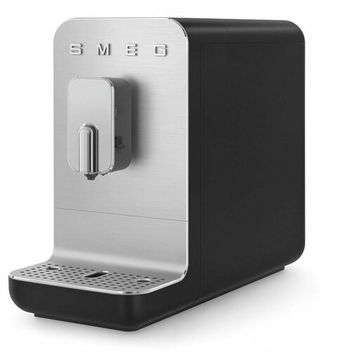 Кофемашина Smeg BCC13BLMEU 9599000₽
