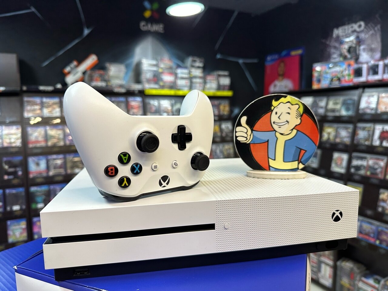 Microsoft Xbox One S 1Tb + GEARS 5 + Gears of War + Gears 2, 3 и 4 (белый) - фото №20