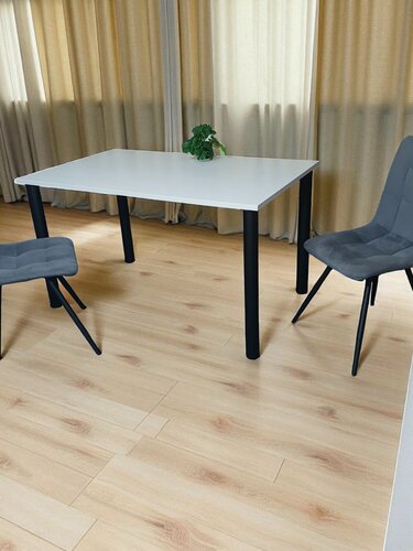 Изображение товара Стол обеденный/ цвет Белый, 130*80 см. Ножки черные.