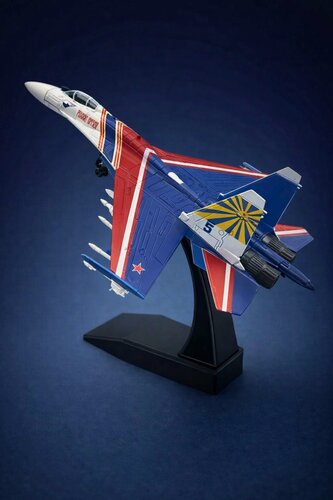 Изображение товара Модель самолета металлическая Су-35 ВВС России "Русские Витязи"
