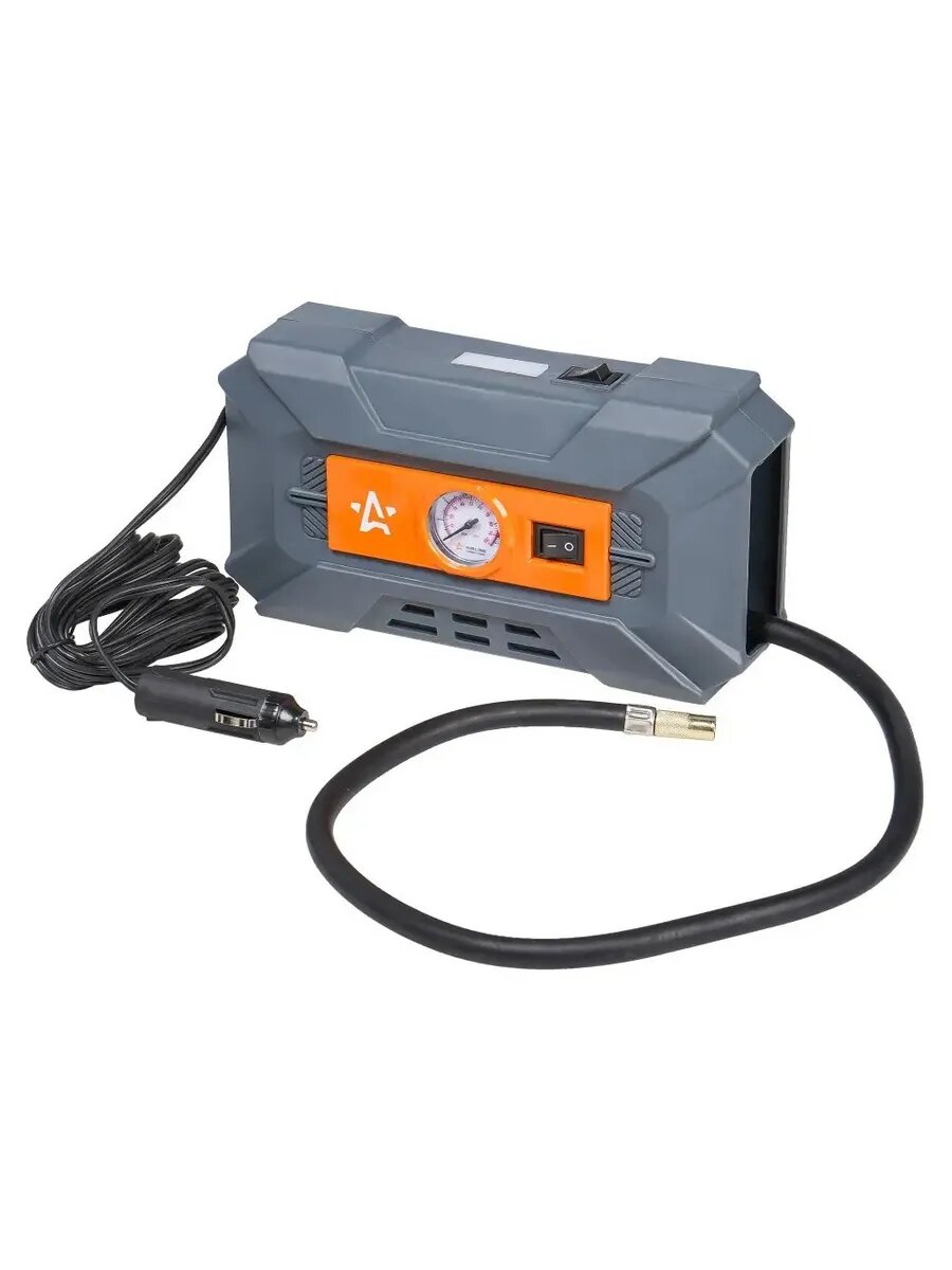 Компактный автомобильный компрессор с фонарём — фото 1