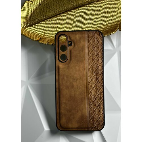 коричневый