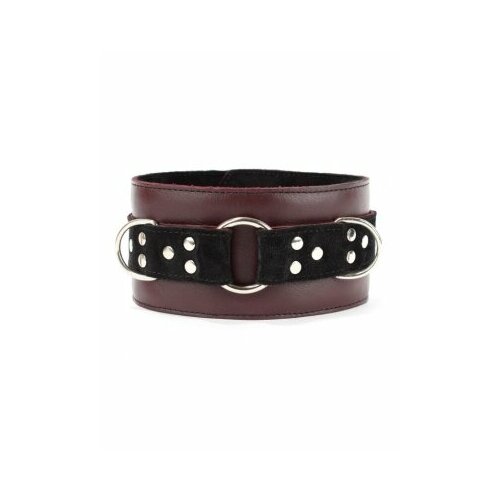 Бордовый ошейник Maroon Collar On The Strap