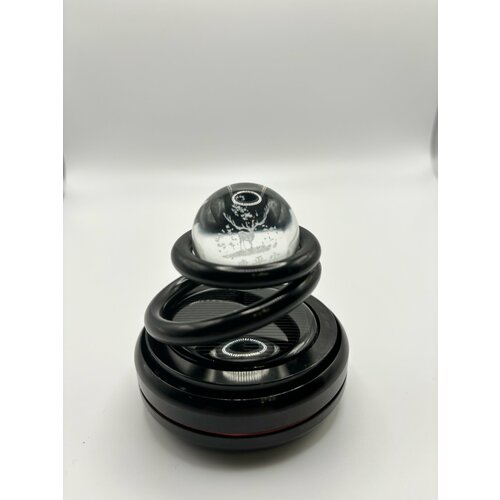 Ароматизатор на солнечной батарее вращающийся Ароматизатор на панель автомобиля Автопарфюм 1250₽