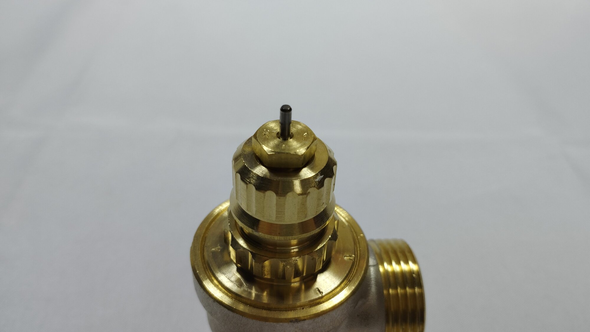 Danfoss 013G7023 - RTR-G Клапан терморег. 15 Угловой