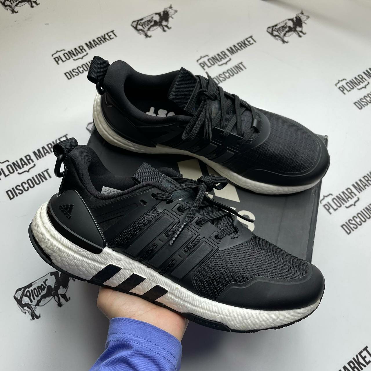 Кроссовки adidas