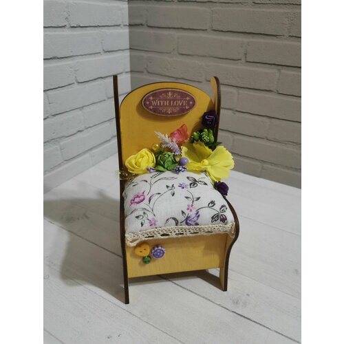 Игольница сувенирная, стул, кресло, деревянная игольница для хобби, рукоделия, подарок маме, девушке, женщине на 8 марта