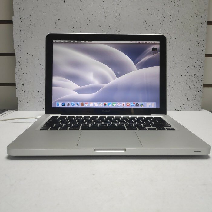 Ноутбук Apple MacBook Pro 13 2009