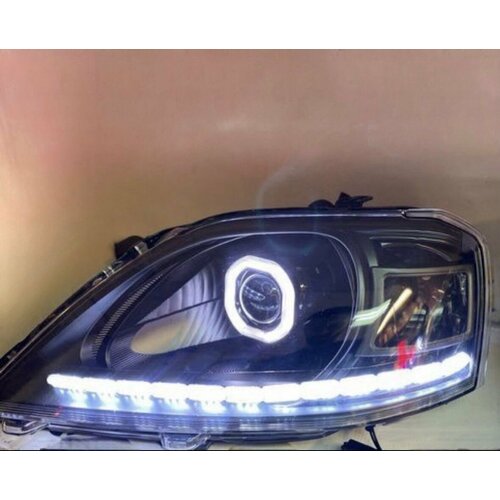 Фары для Lada Largus с линзами и бегущим поворотником 16999₽