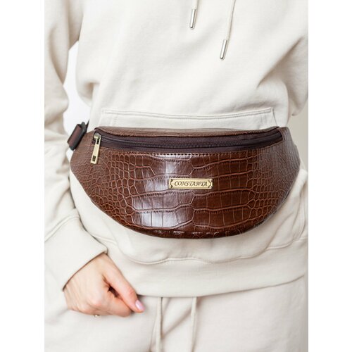 Сумка поясная Constanta, фактура под рептилию, лаковая, рельефная, коричневый