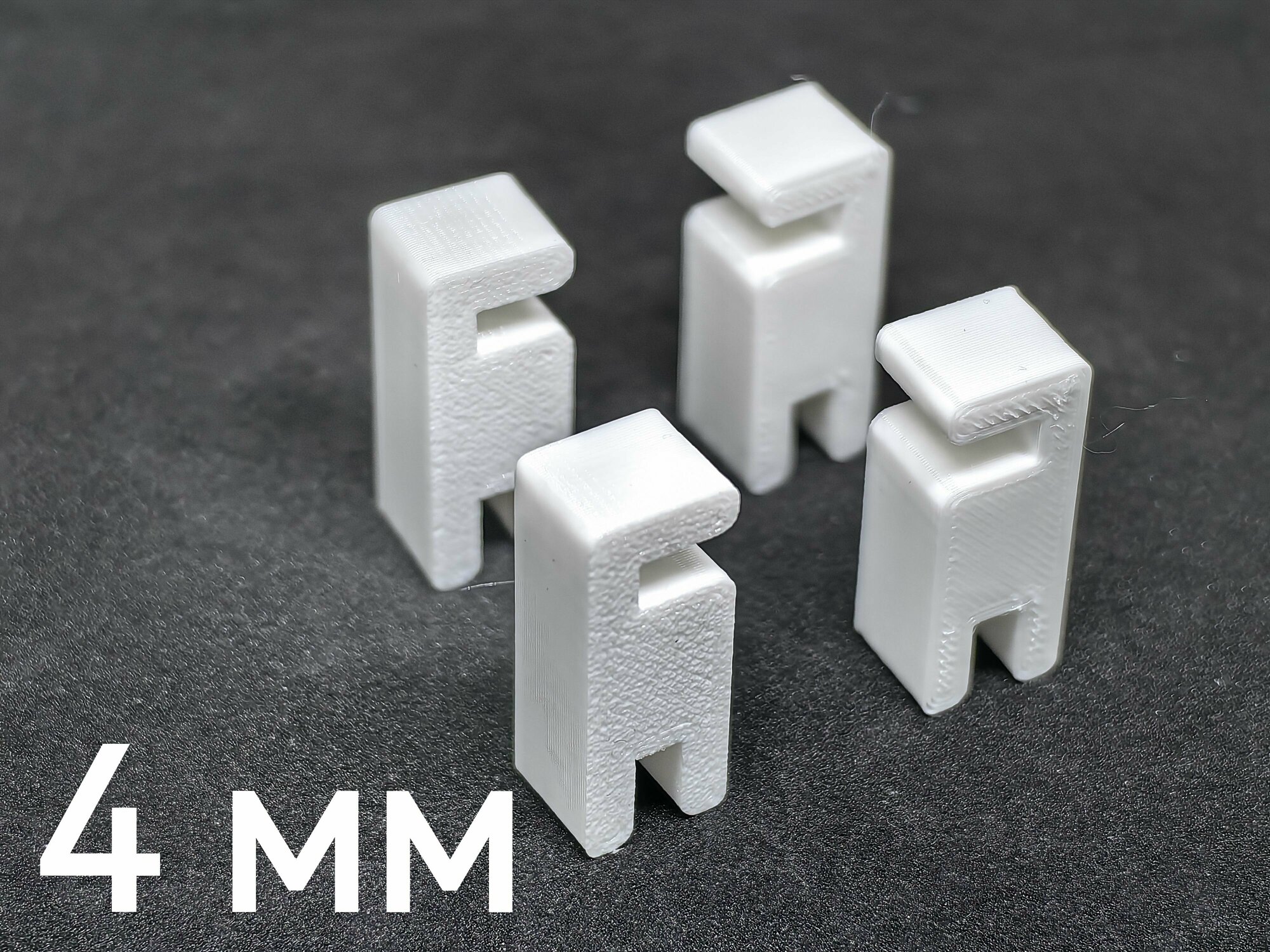 фото Крепления вертикальные ("парящее стекло") для верхнего стекла (крышки) аквариума на стенку 4 мм