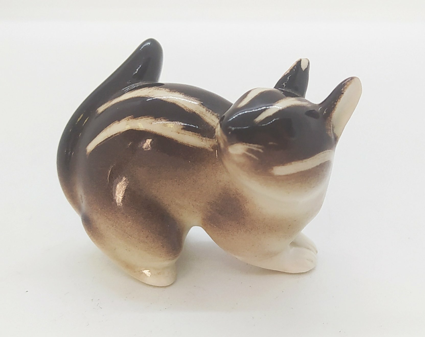 фото Статуэтка "Бурундук", фарфор, роспись, Ленинградский фарфоровый завод (ЛФЗ)