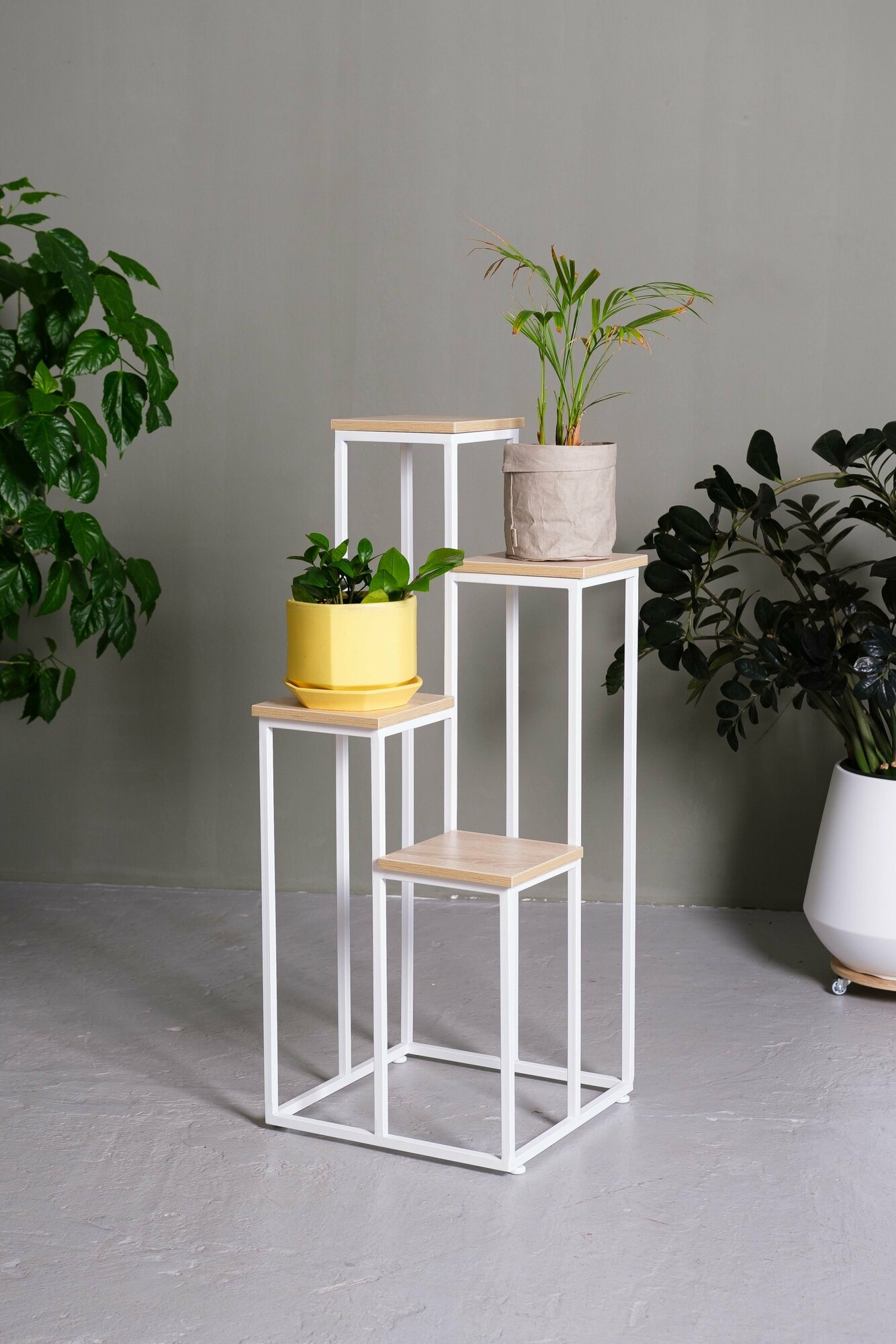 фото Подставка для цветов напольная металлическая лофт высокая Белый, Дуб Сонома