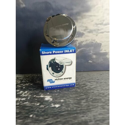 Береговая розетка берегового питания Victron Energy из нержавеющей стали с крышкой 16A /250VAC (2P / 3W