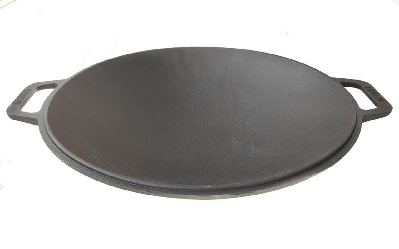 фото Сковорода чугунная "Садж" от бренда MANOLI, диаметр 40см