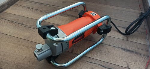 Изображение товара Электрический привод глубинного вибратора GROST VGN 2300 оранжевый