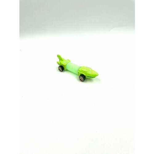 Рястягивающаяся машинка Зеленая акула