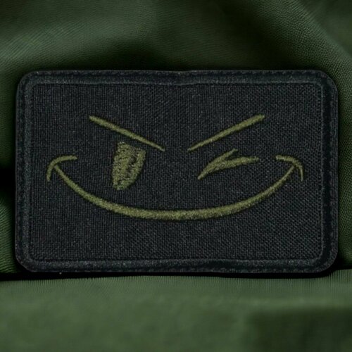 Шеврон на липучке Зеленая злая улыбка