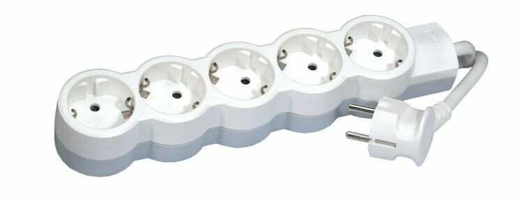 фото Удлинитель 5-мест. 1,5м 2Р+Е шторки бел. 16А (ПВС 3х1,0) Legrand