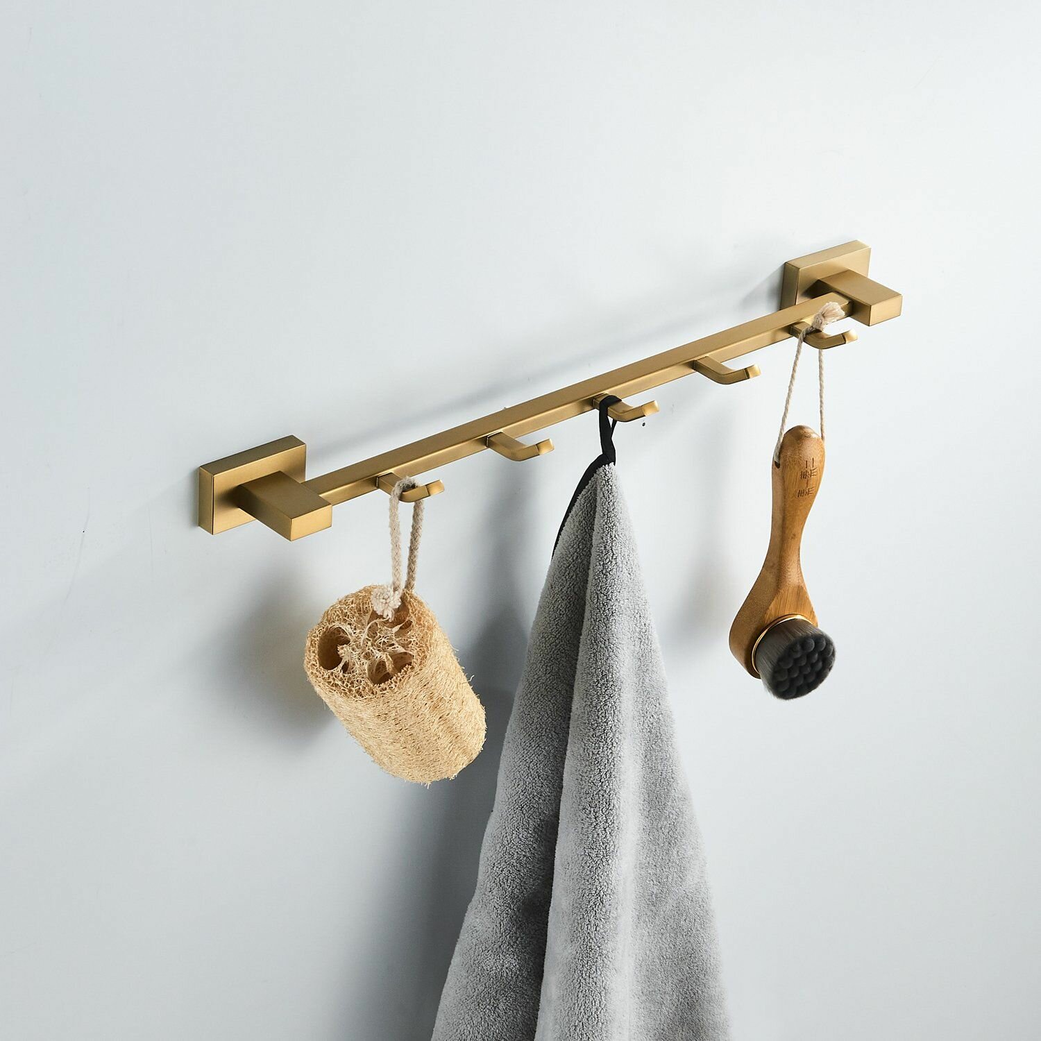 Планка с 5-ю крючками Shevanik SG5651G золотой сатин — фото 1