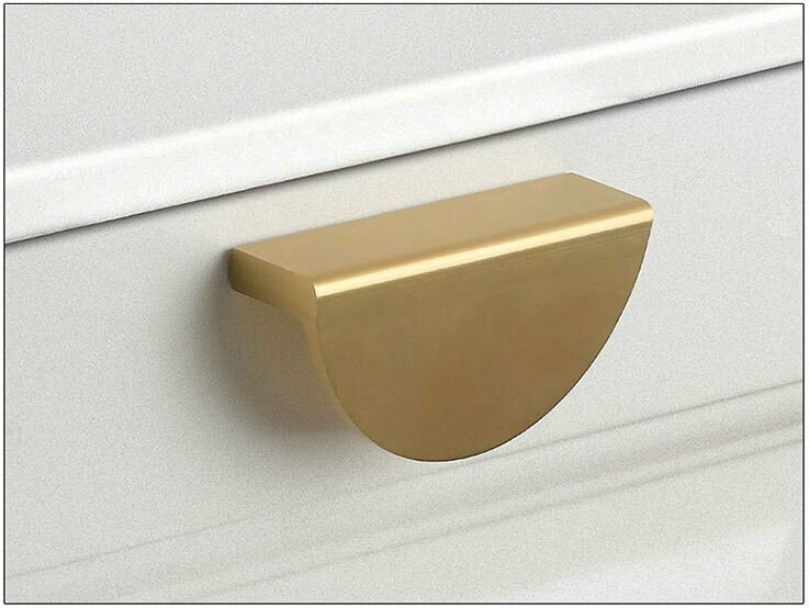 Ручка мебельная полукруглая золотая для шкафа кухни ящика, 95 мм, 1шт - фотография № 1