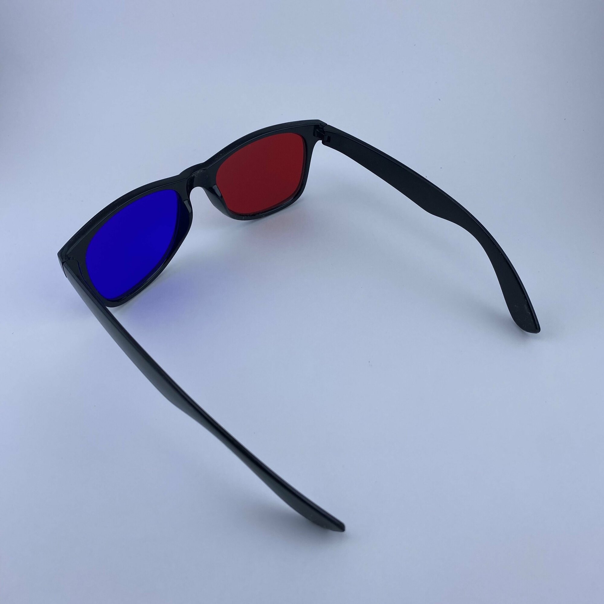 Очки 3D анаглифные пластиковые красно-синие