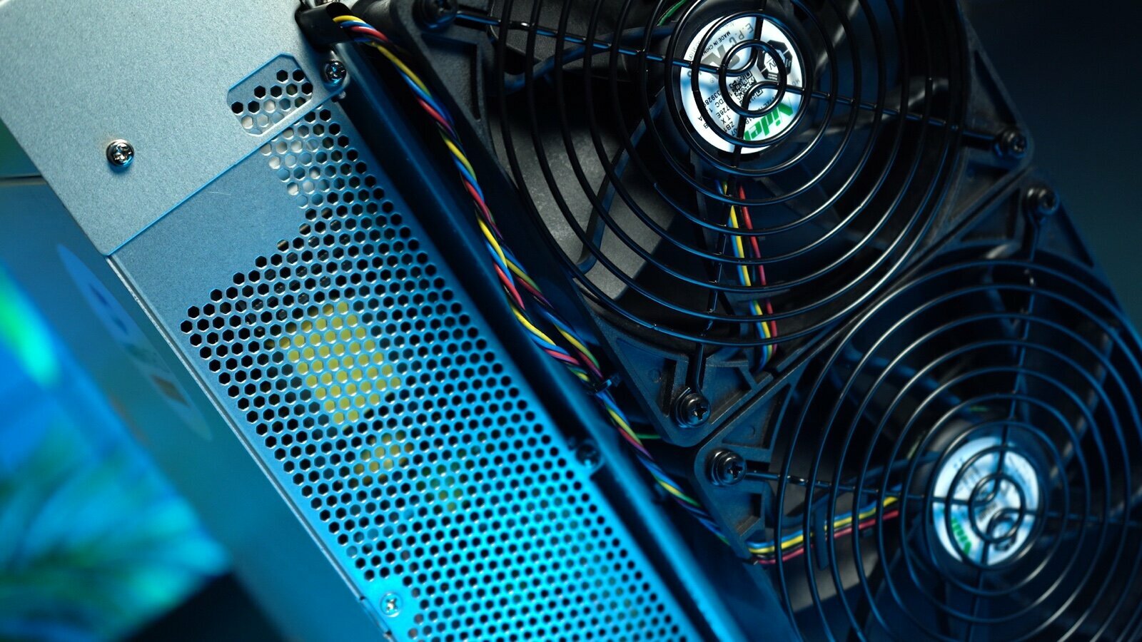 ASIC майнер Bitmain Antminer S19K Pro 115TH/s — фото 8