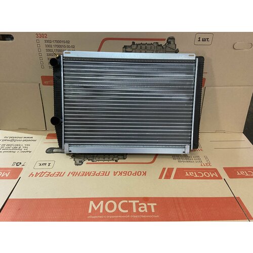 Радиатор УАЗ-Патриот алюминиевый 3-х рядный дв. ЗМЗ-409, 40904, IVECO
