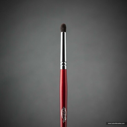 Кисть для макияжа Ludovik 16b из ворса премиальной белки
