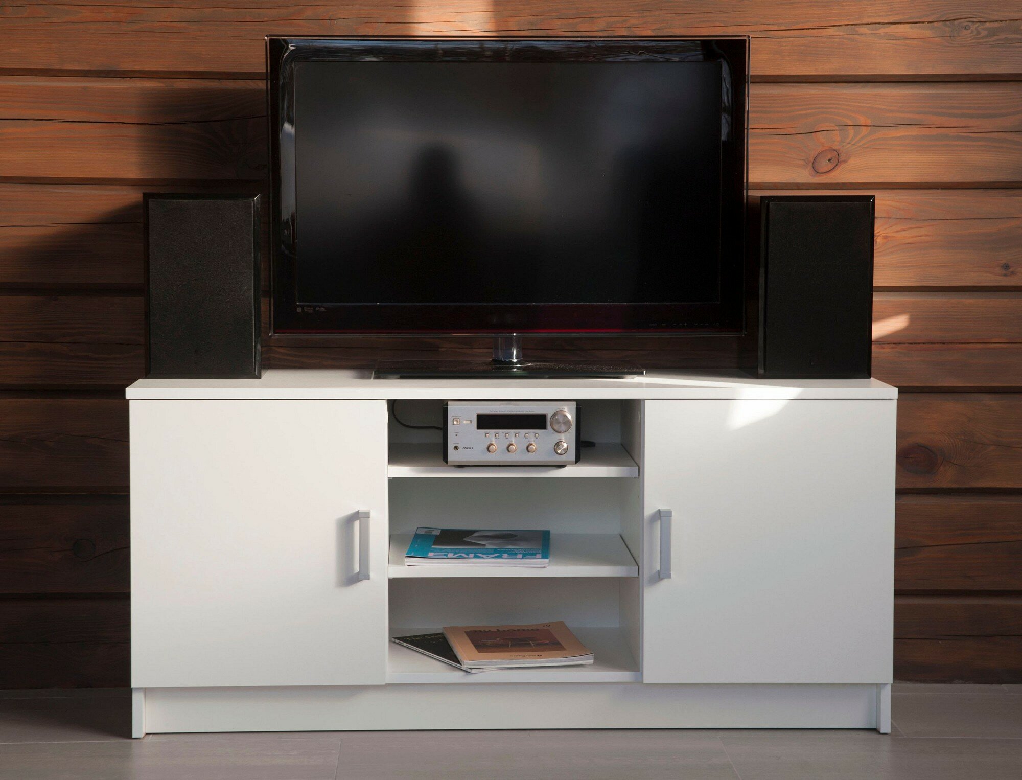 фото Тумба под ТВ HESBY Атланта 120x37.3x55 см белый