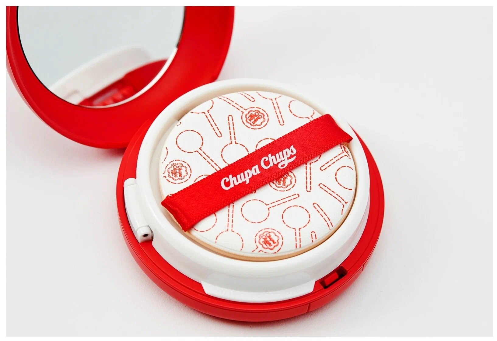 Chupa Chups Тональный крем Candy Glow Cushion, SPF 50, 14 г, оттенок: 1.0 Ivory, 1 шт.