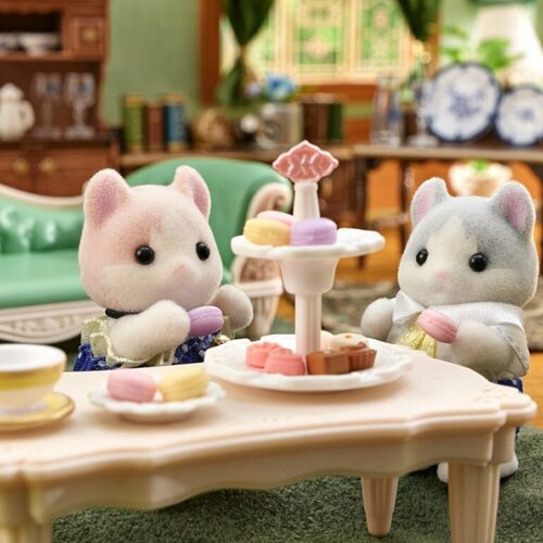 Sylvanian Families Набор вкусных угощений для котят Кёрл 2151