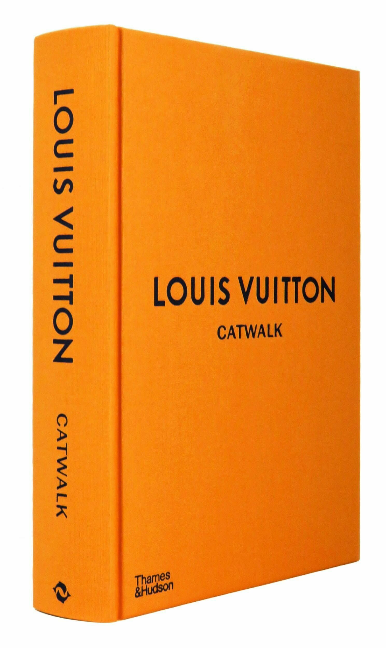 Louis Vuitton Catwalk. The Complete Fashion Collections - фото №17