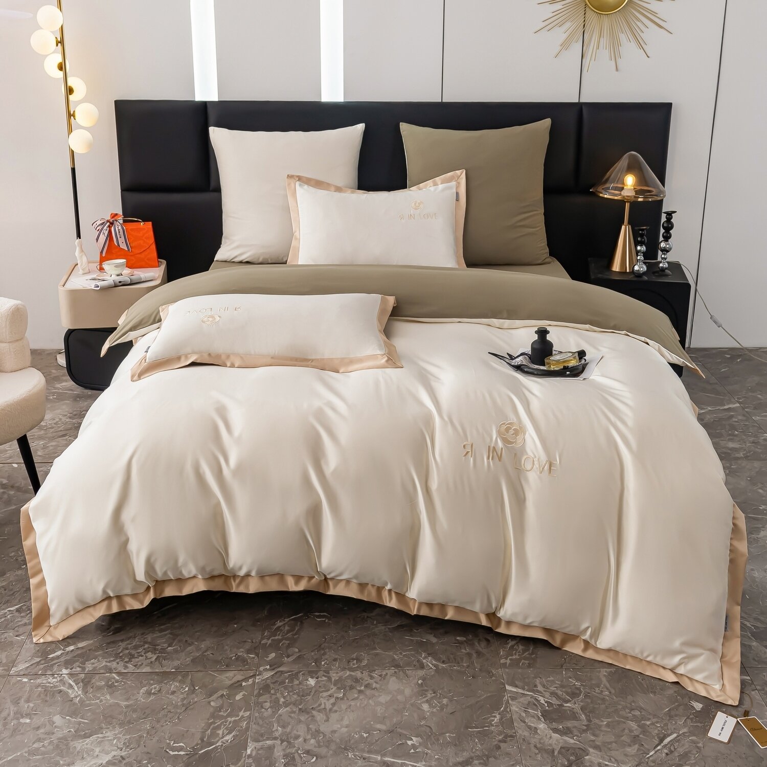 фото Комплект постельного белья Сатин-Шелк Я IN LOVE LV004/ Евро