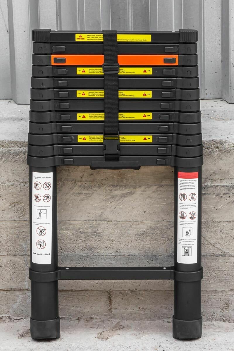 фото Лестница телескопическая алюм. бытовая 3.8м (13 ступ.) Rock FORCE RF-UP380