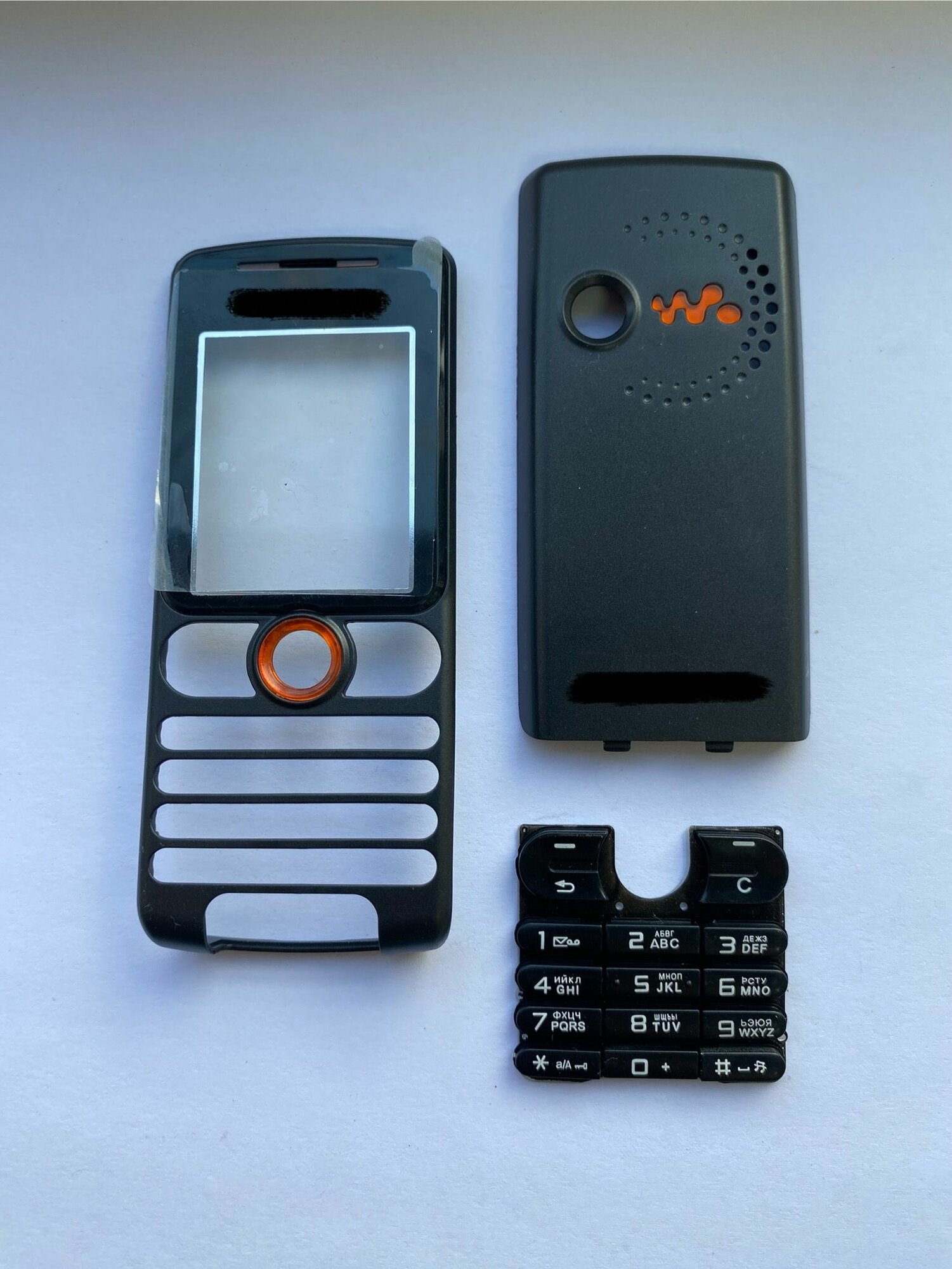 Корпус для Sony Ericsson W200 черный