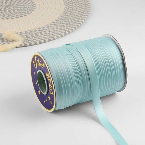 Косая бейка атласная 15 мм 132 1 м цвет небесно-голубой 9079 825₽