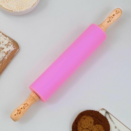 Скалка Зайки 31 х 4 см 540₽