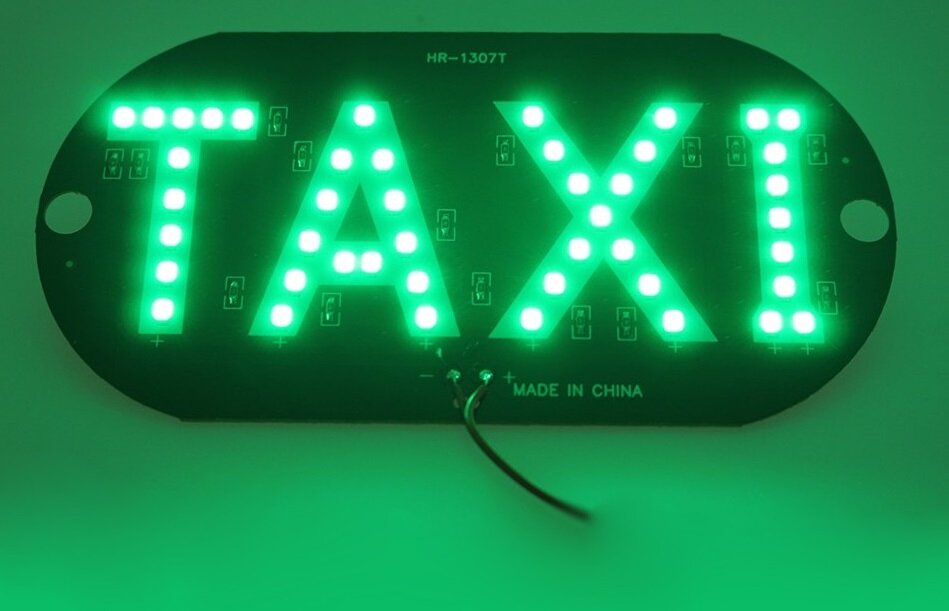 Светодиодный знак такси 12 В 46 LED 14х7 провод 150 свет зеленый 4643393