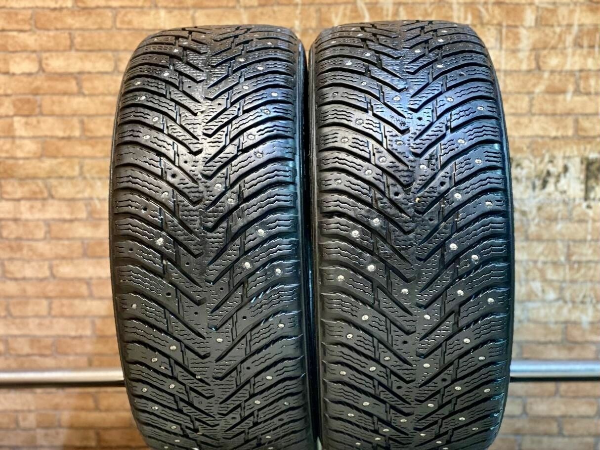 Nokian Tyres Hakkapeliitta 8 235/45 R17