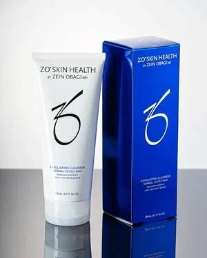 ZO Skin Health by Zein Obagi Очищающее средство с отшелушивающим действием Exfoliating Cleanser, 200 мл