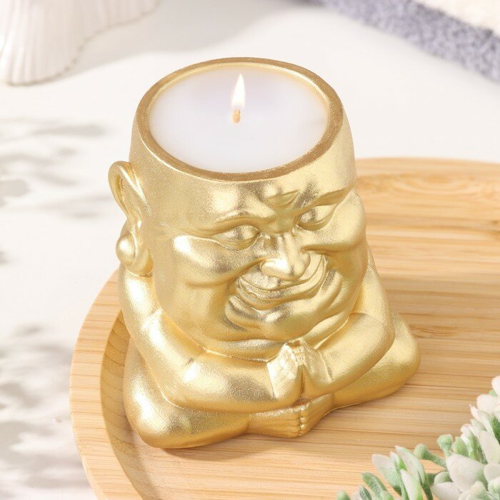 Свеча восковая Дарим Красиво "Будда" в подсвечнике из гипса, 8х8х8,5 см, золото