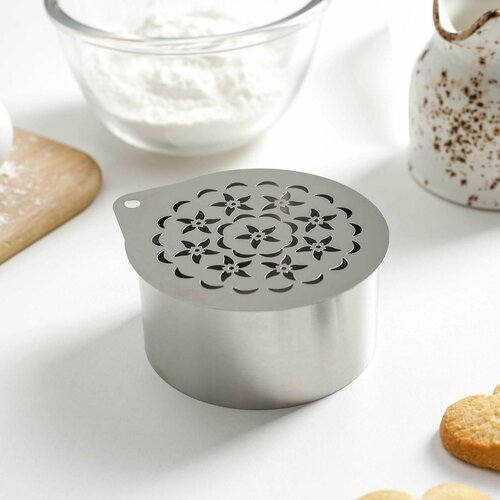 Форма для выкладки с трафаретом Цветочки 8x8x4 см 248₽