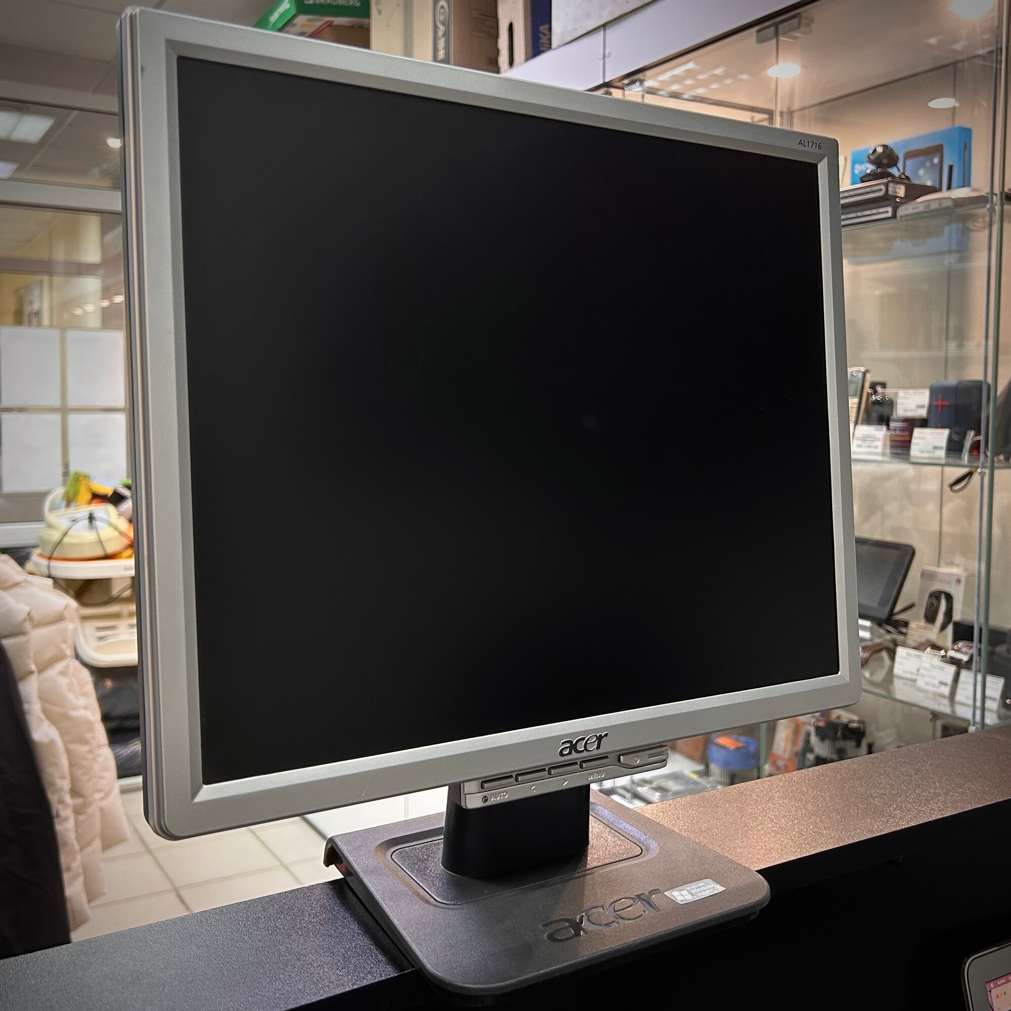 Монитор LCD 17 дюймов. Acer AL1716. 1280x1024, 75 Гц, TN, серый.