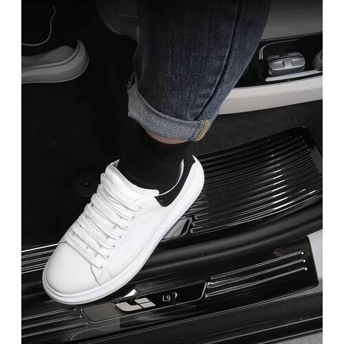 Накладки на пороги черные глянцевые для Lixiang